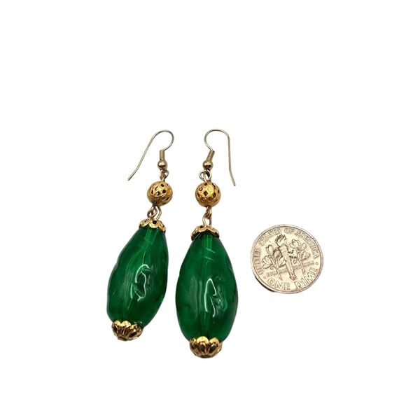 Pierced Earrings Green Beaded Vintage Filigree Gold Tone Lightweight Glass - Picture 4 of 5